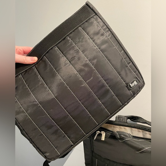 Lug Brand Black Quilted Laptop Bag & Laptop Sleeve Set Travel Crossbody Bag - Picture 3 of 7